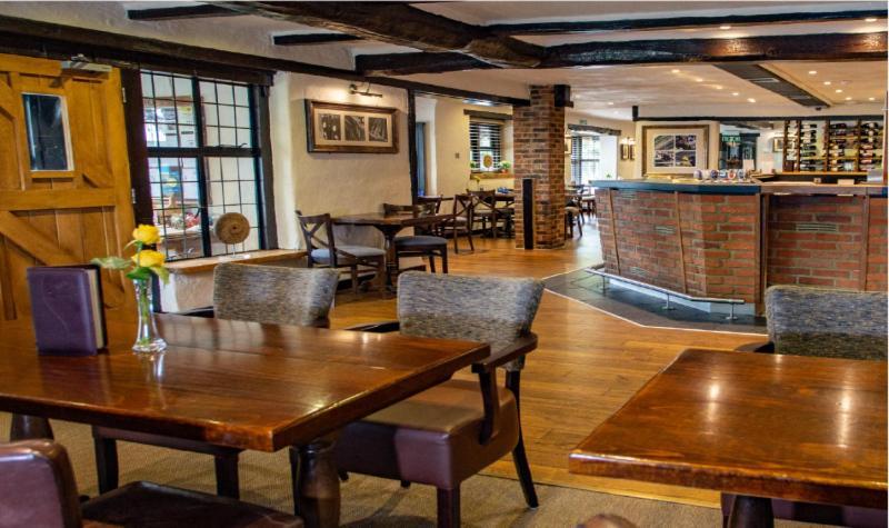 Stirrups Hotel Bracknell Zewnętrze zdjęcie